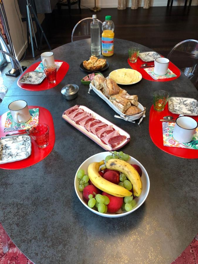 Bed and Breakfast Chez Cathy Et Leo Dinan Exterior foto